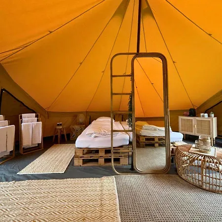 营地 Glamping Bivak - Urban Gardens