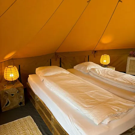 营地 Glamping Bivak - Urban Gardens *